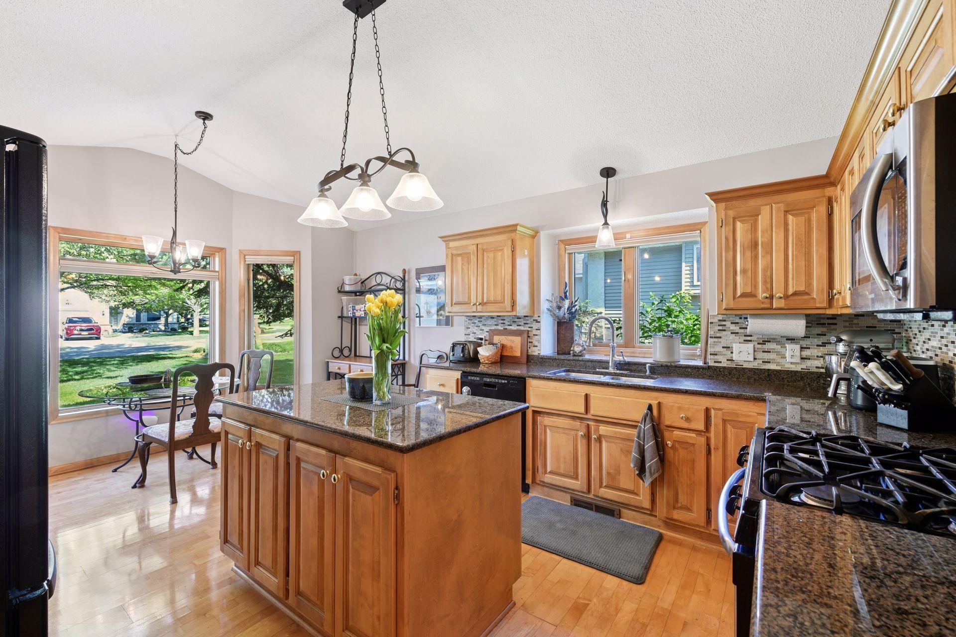 9945 Old Wagon Trail, Eden Prairie, Minnesota image 13