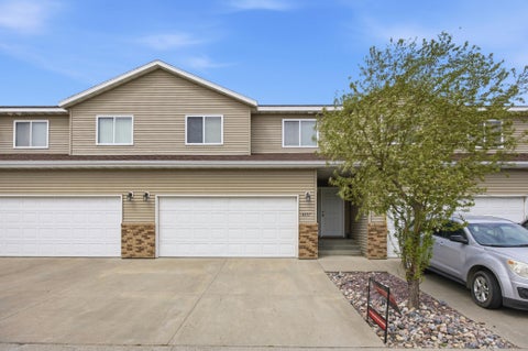 Townhouse For Sale - 4257 Estate Drive<br/> Cass County, Fargo, ND 58104