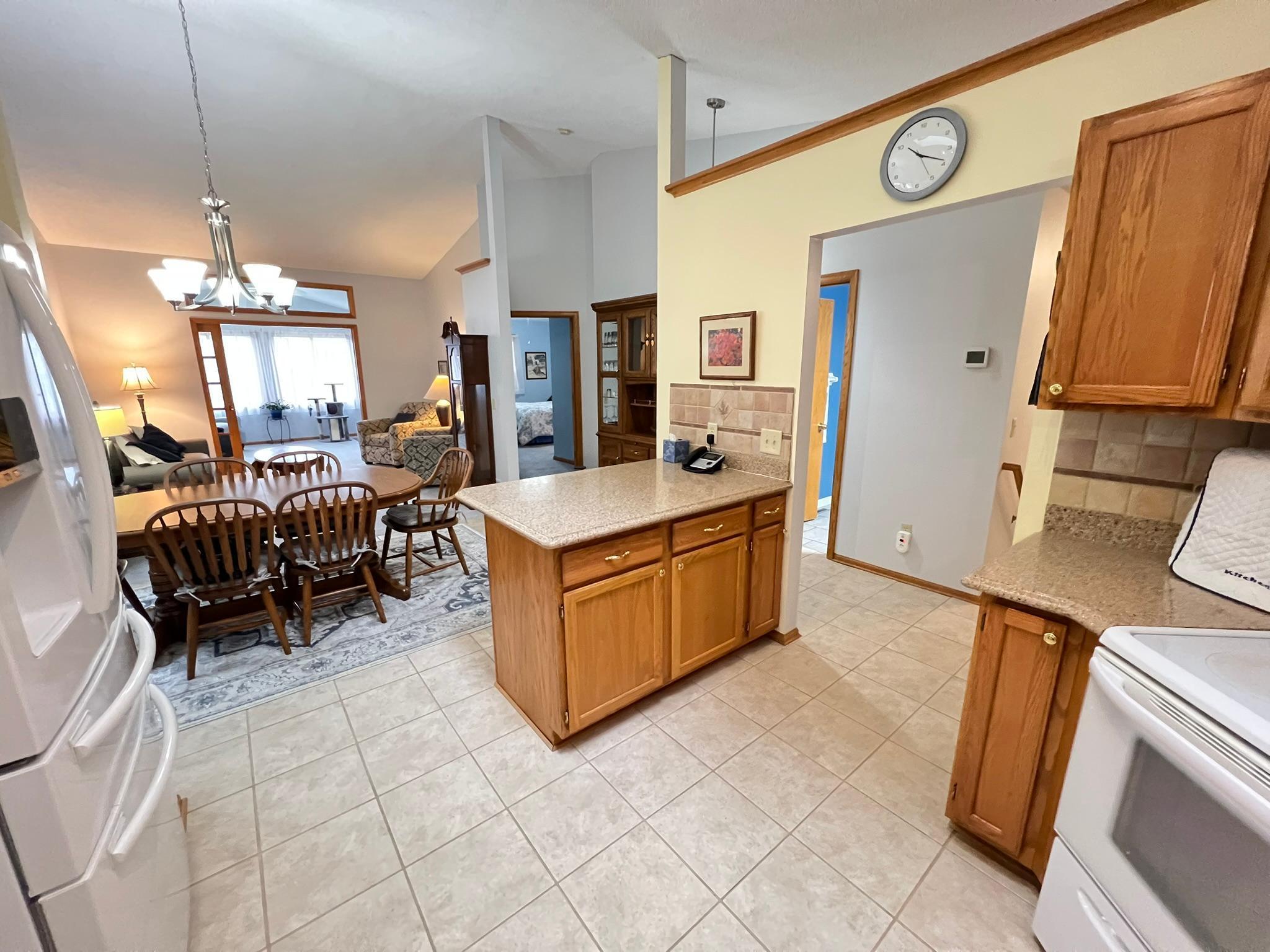 4310 Mccoll Drive, Savage, Minnesota image 6