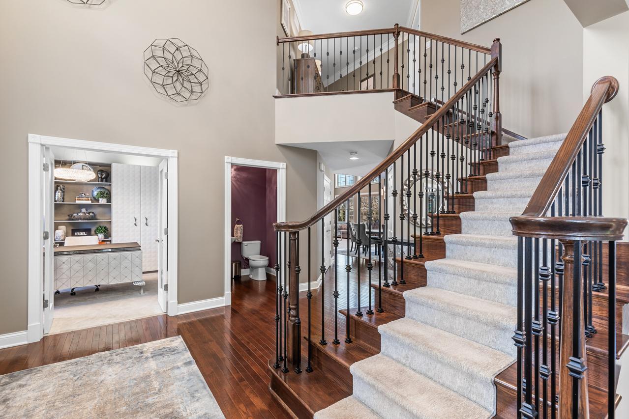 1493 Wellington Way, Eagan, Minnesota image 9