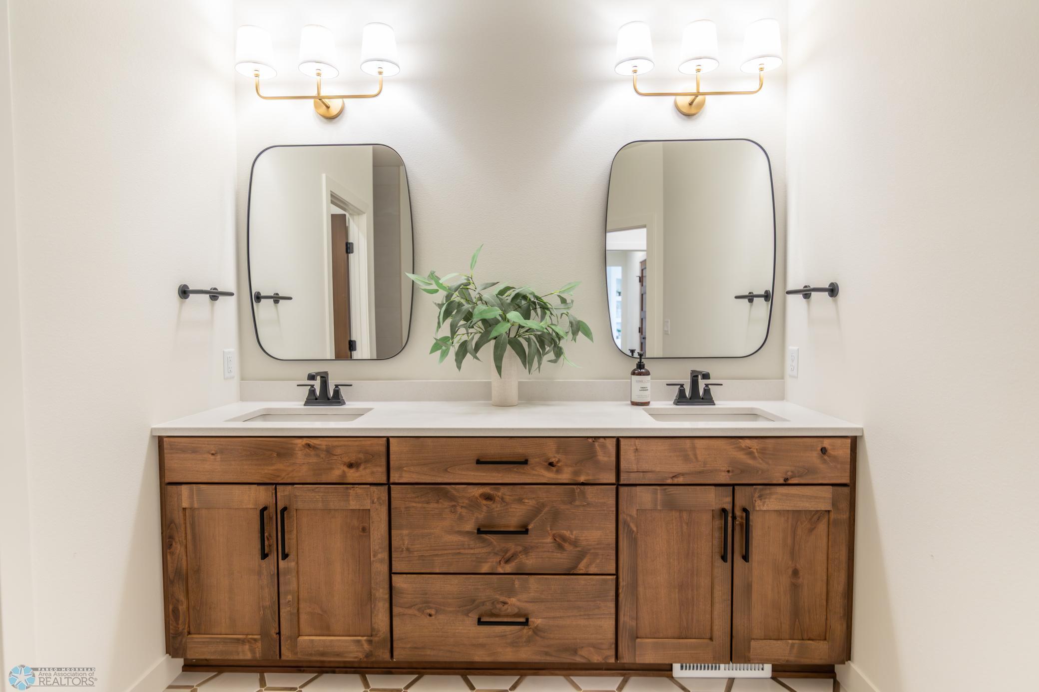 West Fargo, North Dakota 58078, United States, 3 Bedrooms Bedrooms, ,3 BathroomsBathrooms,Residential,Active,92521