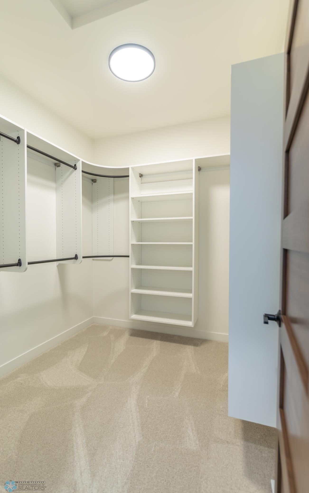 West Fargo, North Dakota 58078, United States, 3 Bedrooms Bedrooms, ,3 BathroomsBathrooms,Residential,Active,92521