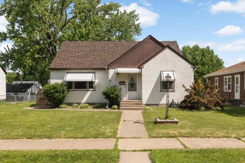 Homes For Sale - 1975 Fremont Avenue<br/> Saint Paul, MN 55119