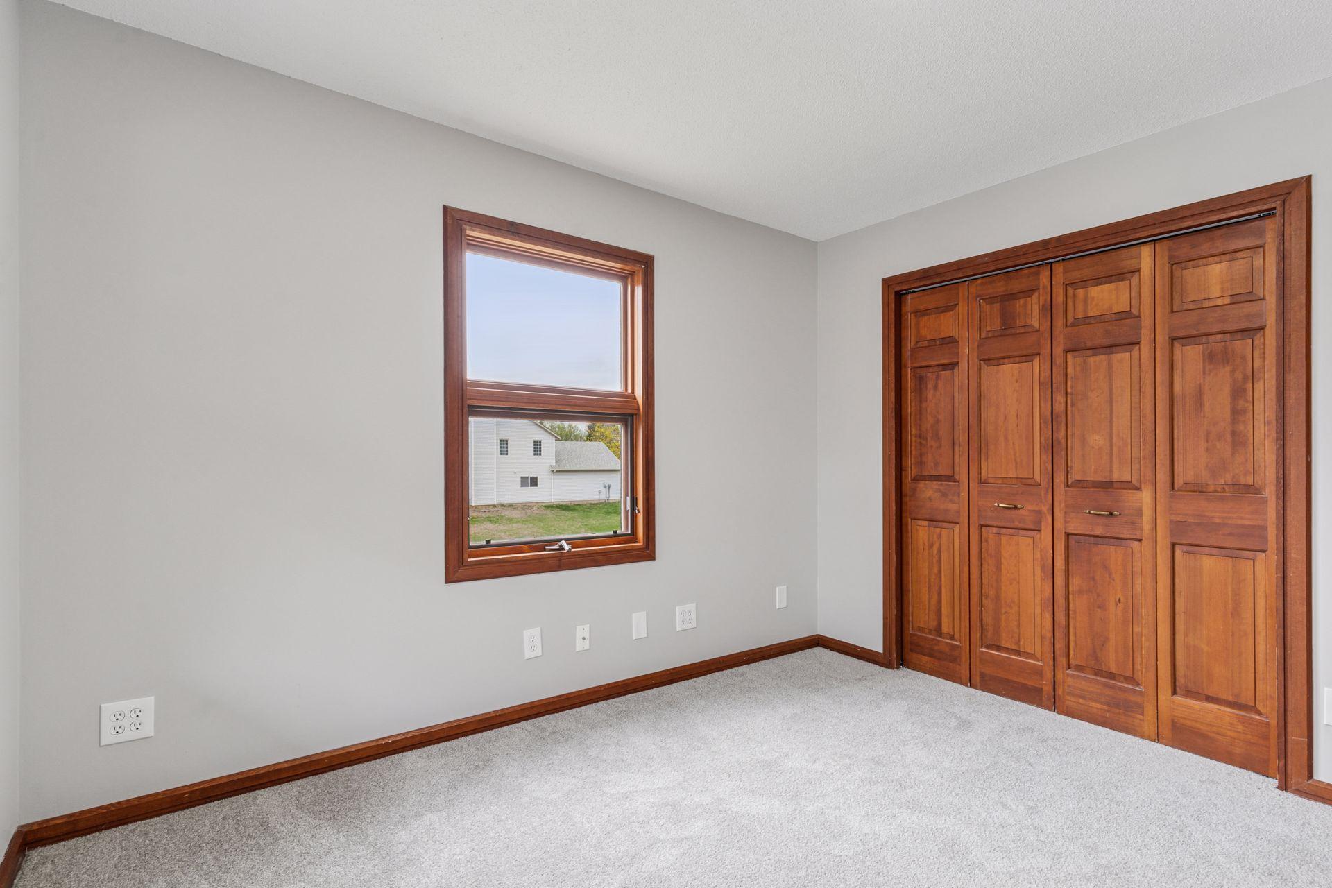 8072 Jocelyn Avenue, Cottage Grove, Minnesota image 30