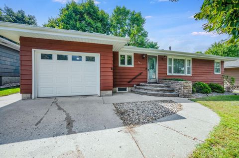 Apartment For Sale - 453 17th Street<br/> Windom, MN 56101
