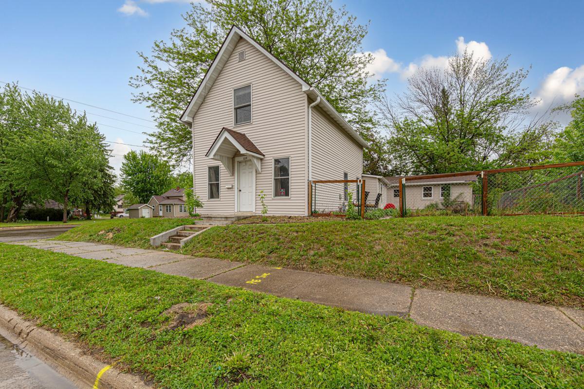 224 N 1st Avenue, Albert Lea, Minnesota image 1