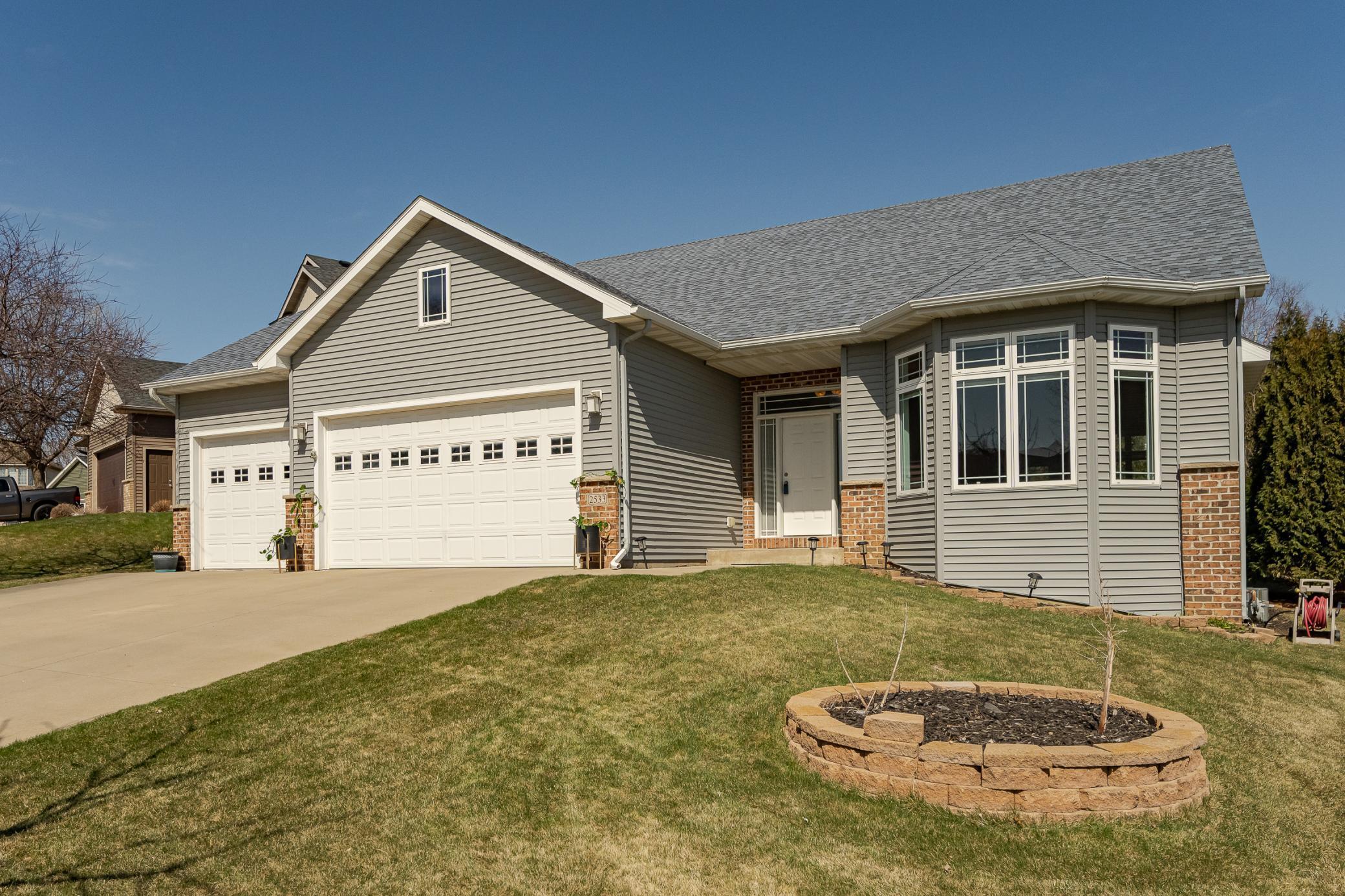 2533 Boulder Ridge Lane, Rochester, Minnesota image 32