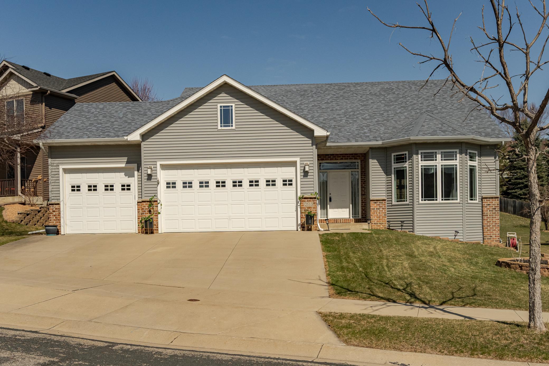 2533 Boulder Ridge Lane, Rochester, Minnesota image 1