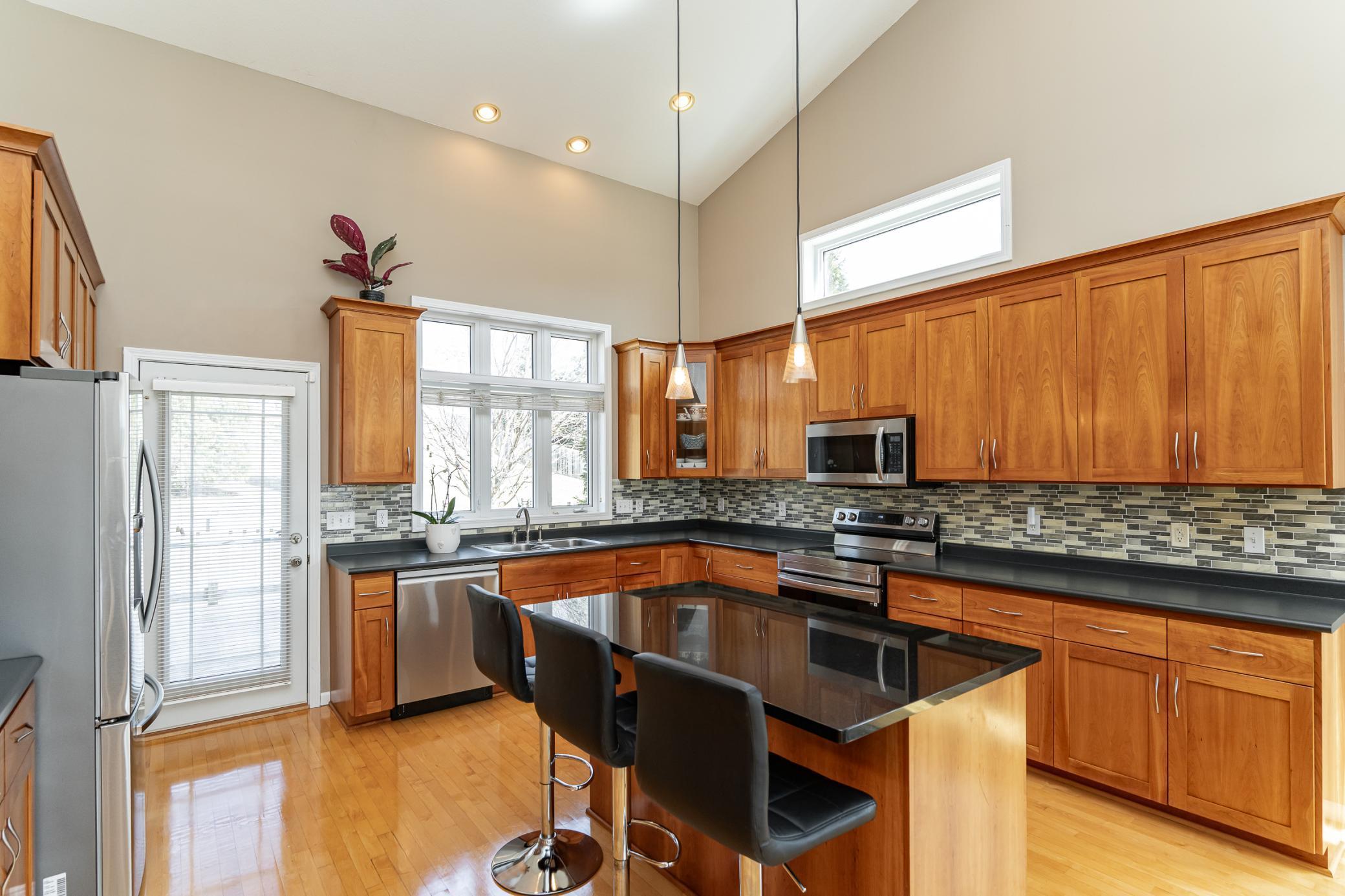 2533 Boulder Ridge Lane, Rochester, Minnesota image 8