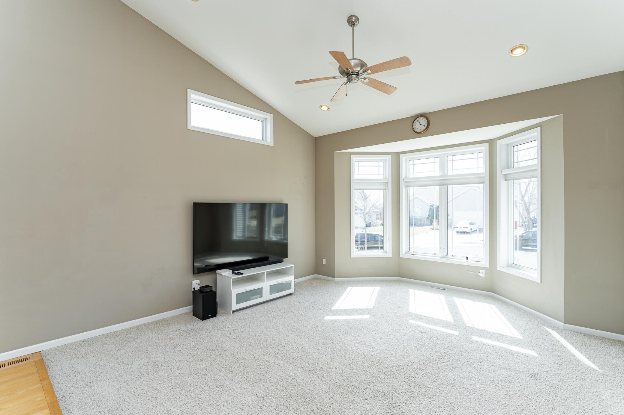 2533 Boulder Ridge Lane, Rochester, Minnesota image 4