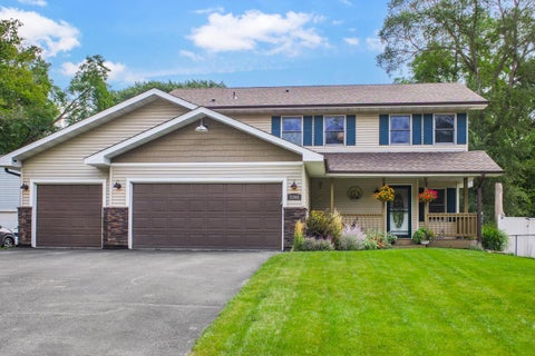 Homes For Sale - 1340 4th Street<br/> Washington County, Saint Paul Park, MN 55071