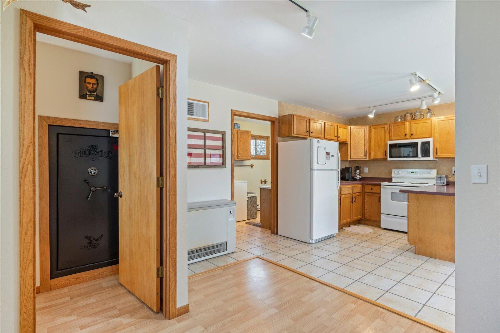 21151 S Moose Point Road, Grand Rapids, Minnesota image 12