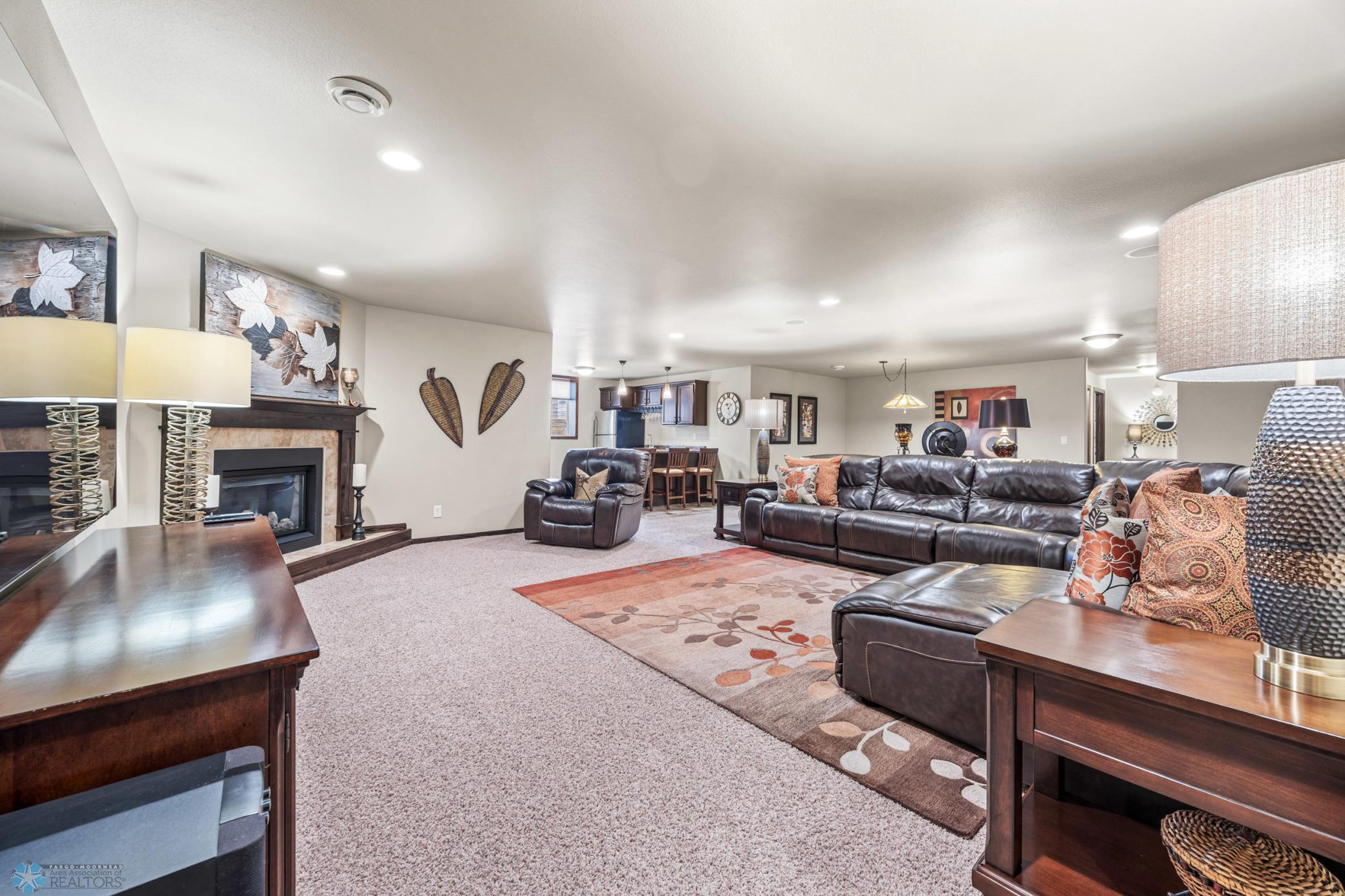 3846 3rd Street, West Fargo, North Dakota image 28