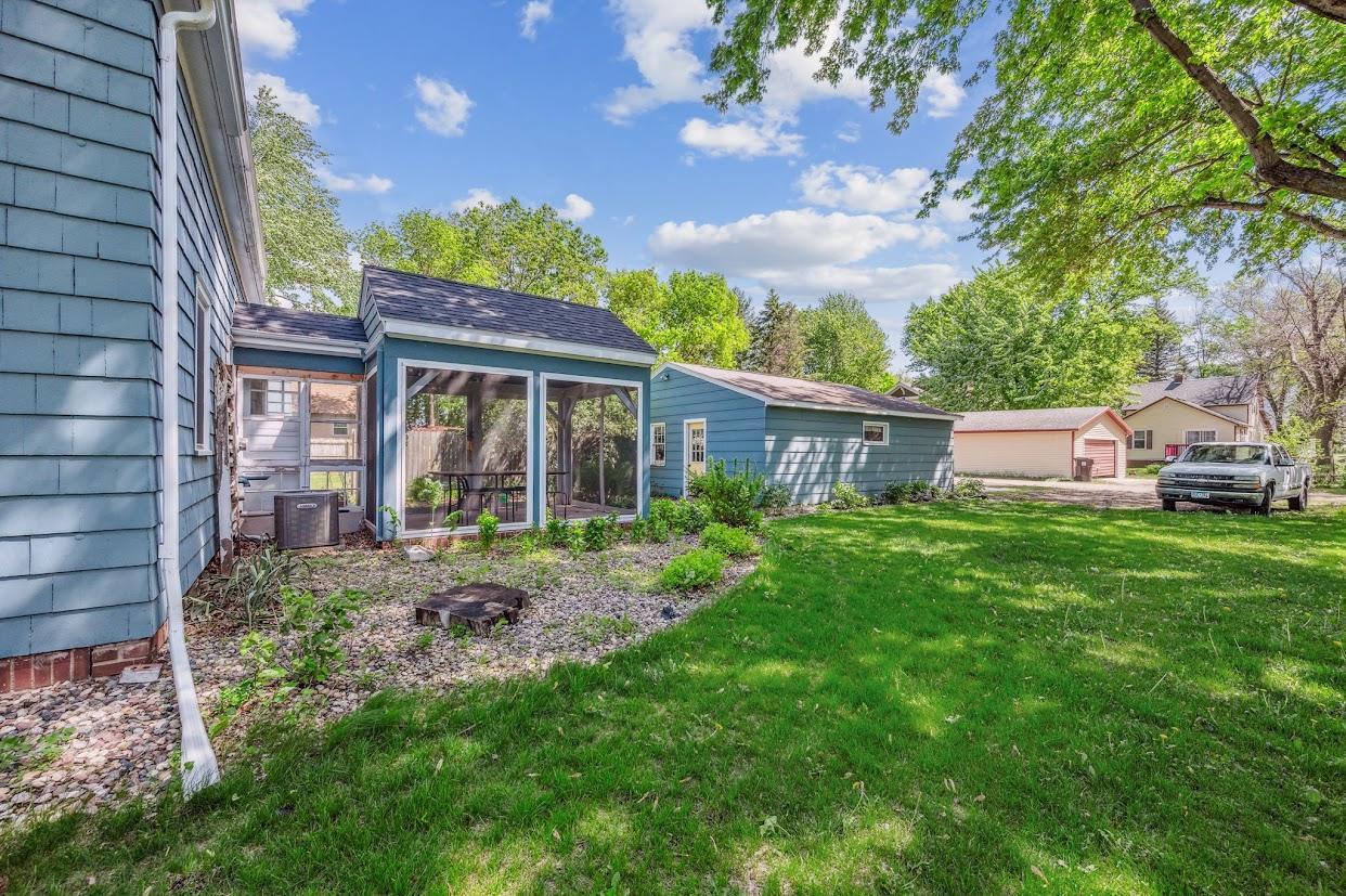 1425 3rd Avenue, Windom, Minnesota image 5
