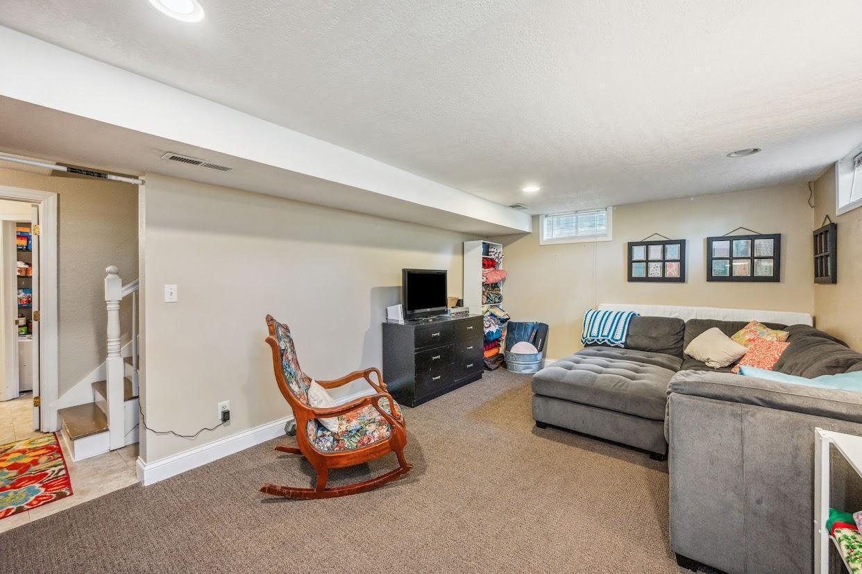 1425 3rd Avenue, Windom, Minnesota image 38