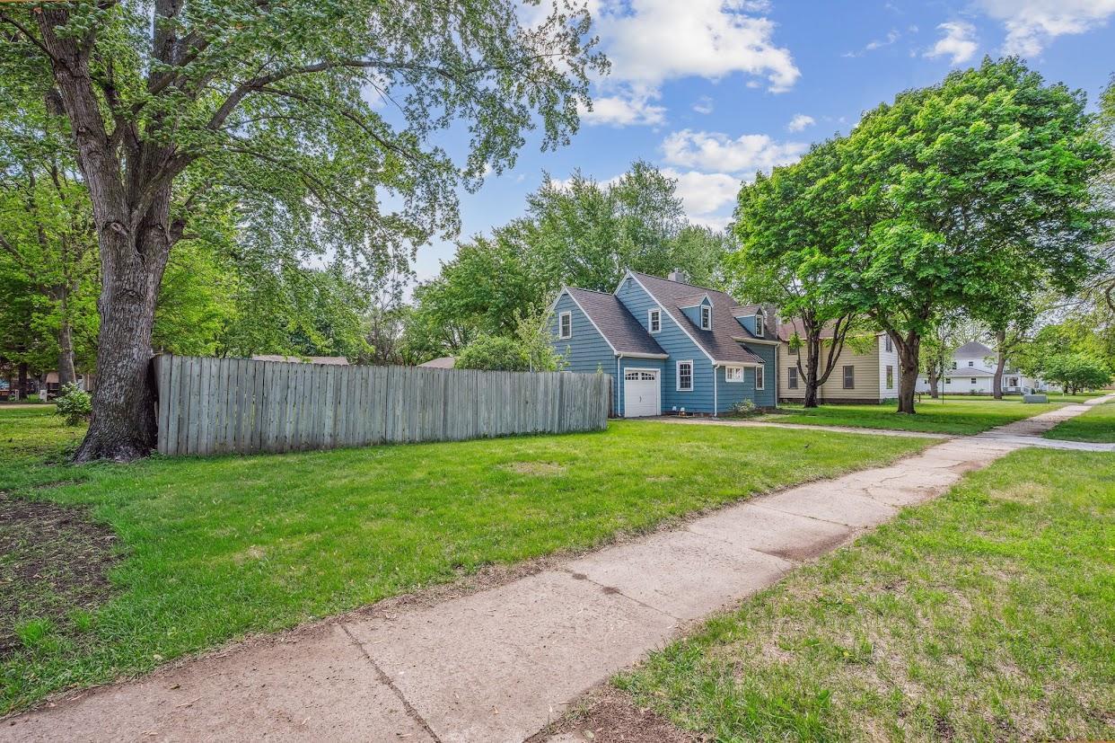 1425 3rd Avenue, Windom, Minnesota image 4
