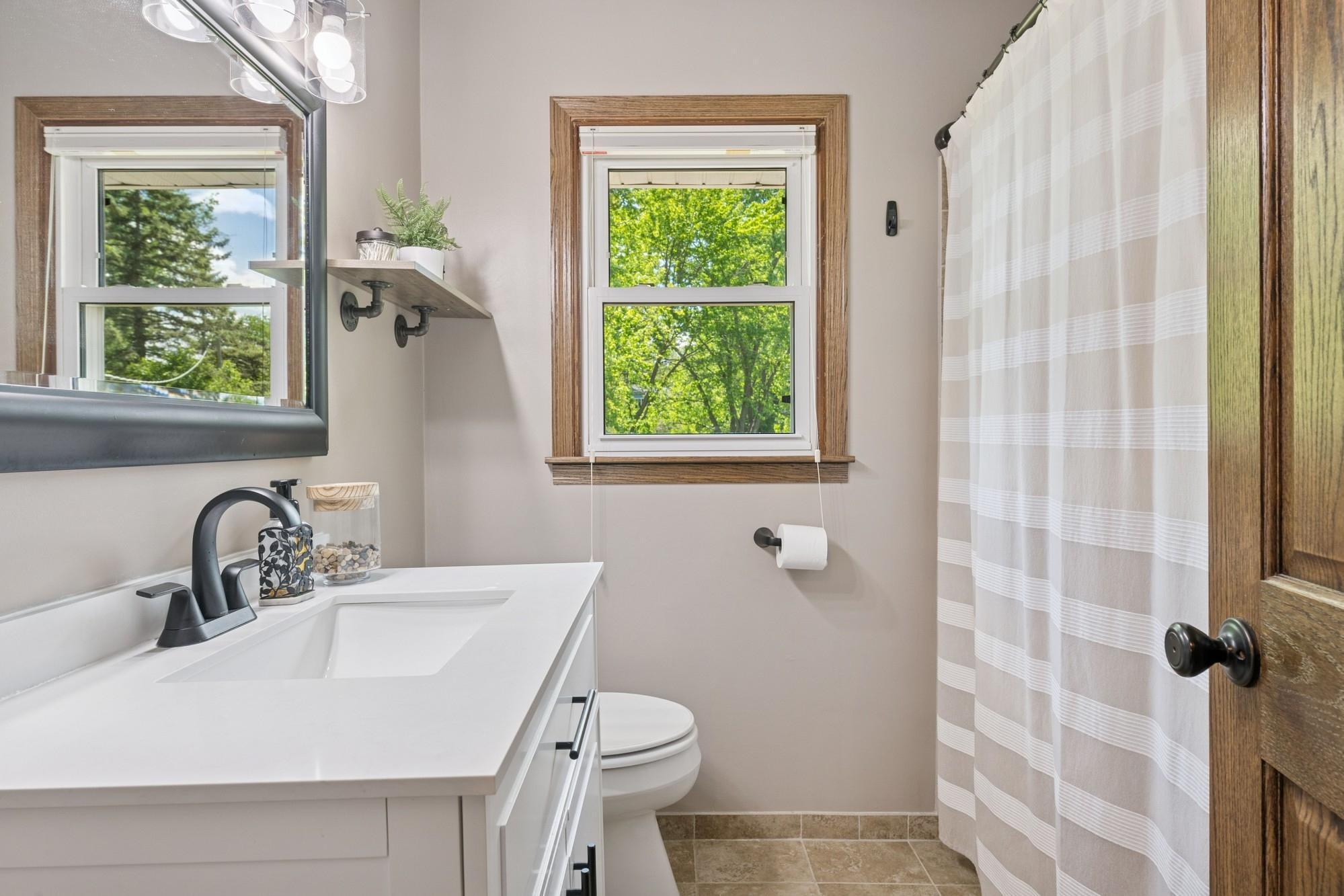884 Whitney Drive, Saint Paul, Minnesota image 10