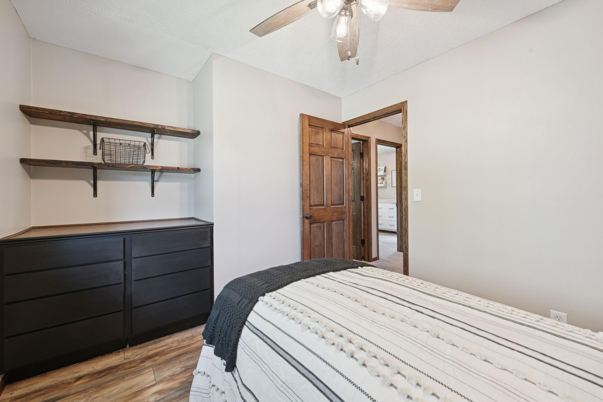 884 Whitney Drive, Saint Paul, Minnesota image 13