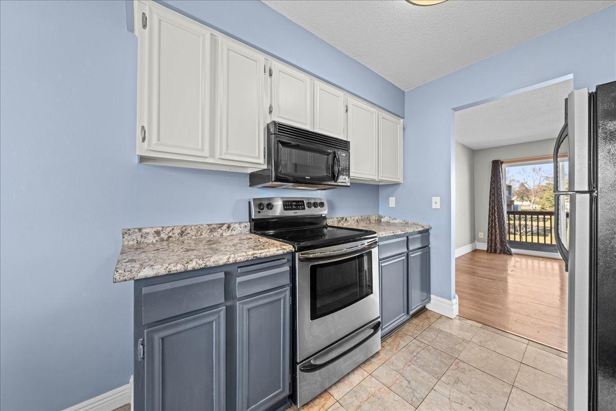 8907 Ironwood Avenue, Cottage Grove, Minnesota image 7