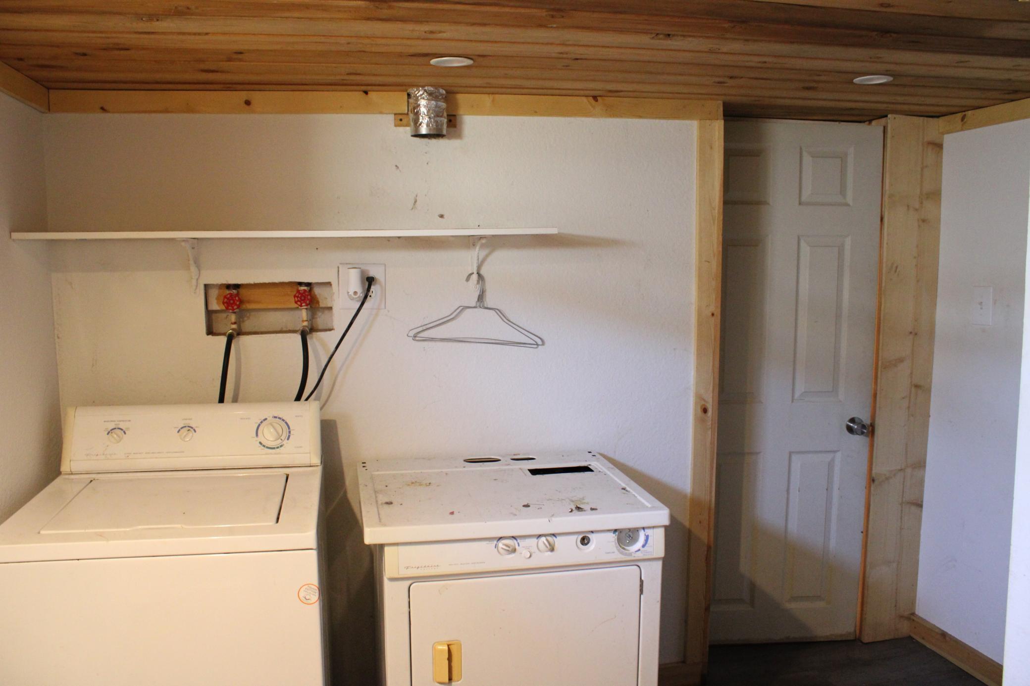 2612 3rd Avenue, Hibbing, Minnesota image 35