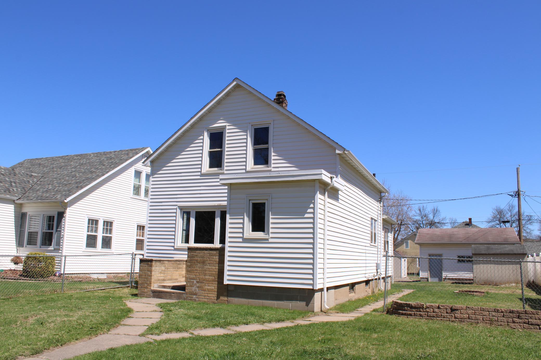 2612 3rd Avenue, Hibbing, Minnesota image 1