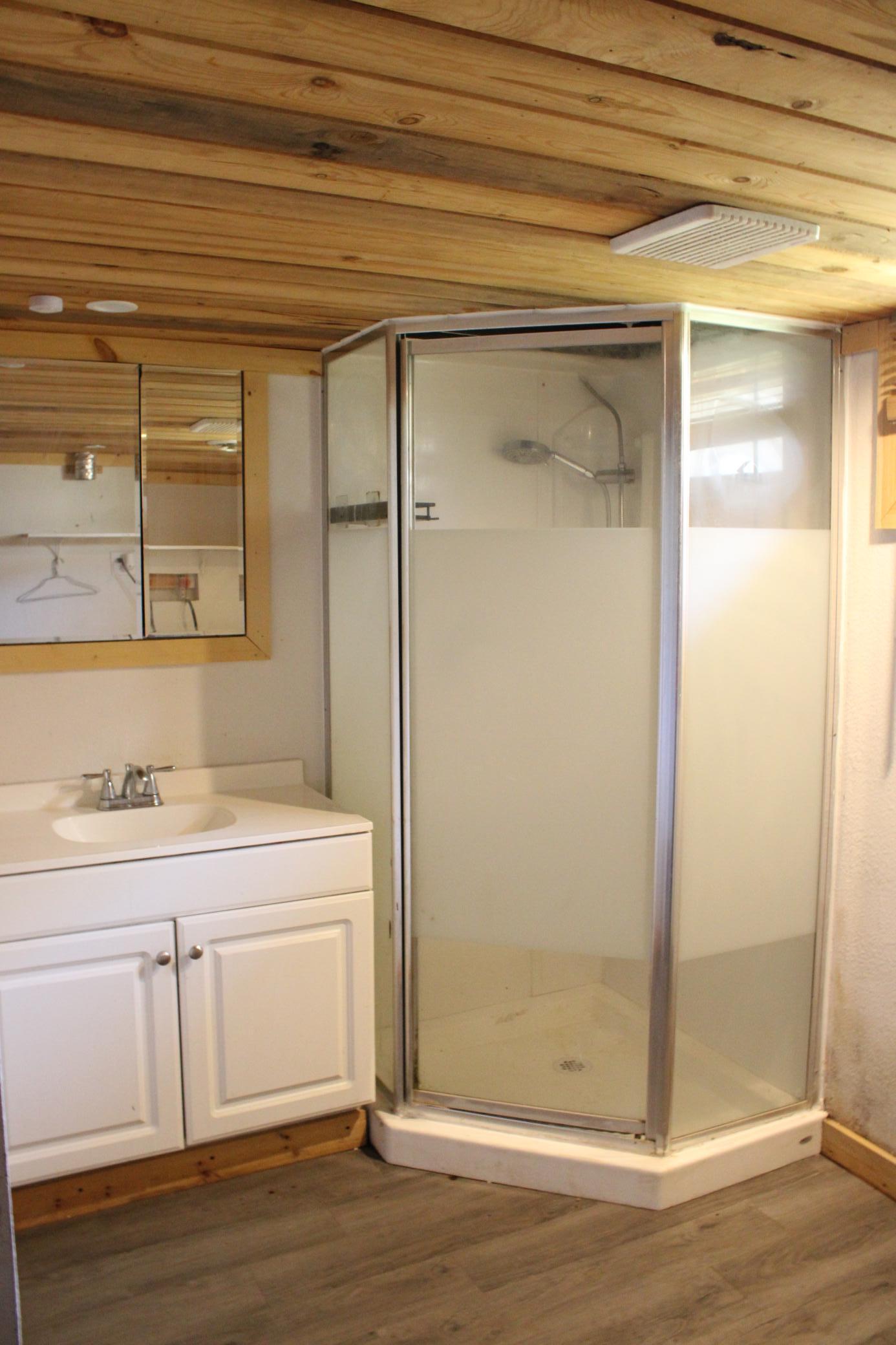 2612 3rd Avenue, Hibbing, Minnesota image 36