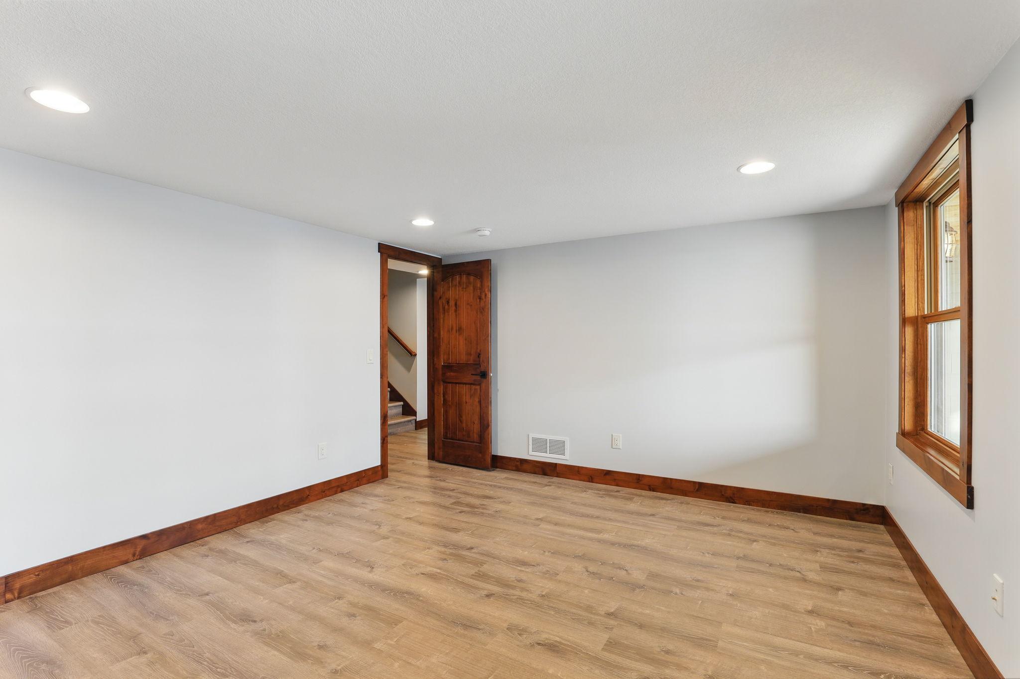 9823 103rd Street, Annandale, Minnesota image 40