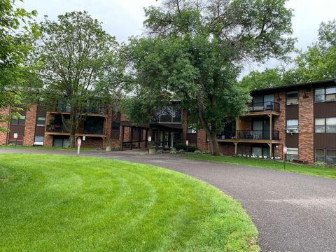 Condo For Sale - 10113 W 34th Avenue<br/> Hopkins, MN 55305
