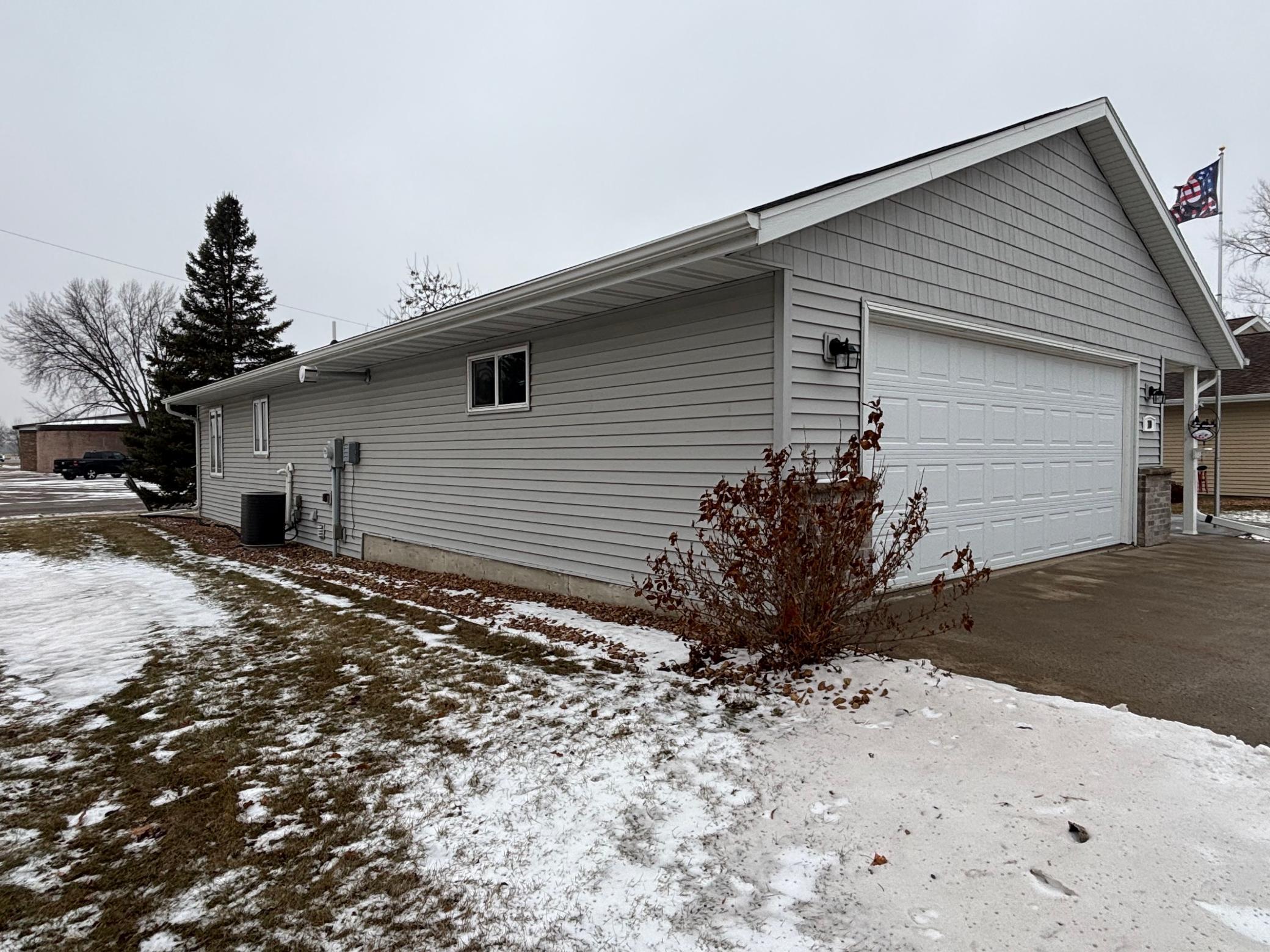10 Townhouse Road, Morris, Minnesota image 10