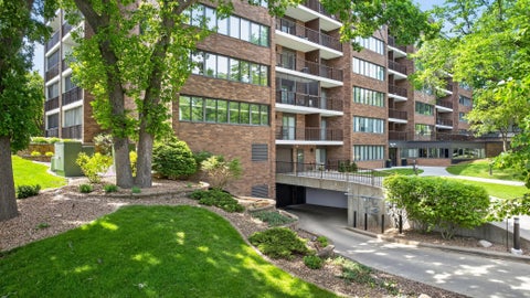 Condo For Sale - 600 4th Street<br/> Rochester, MN 55902
