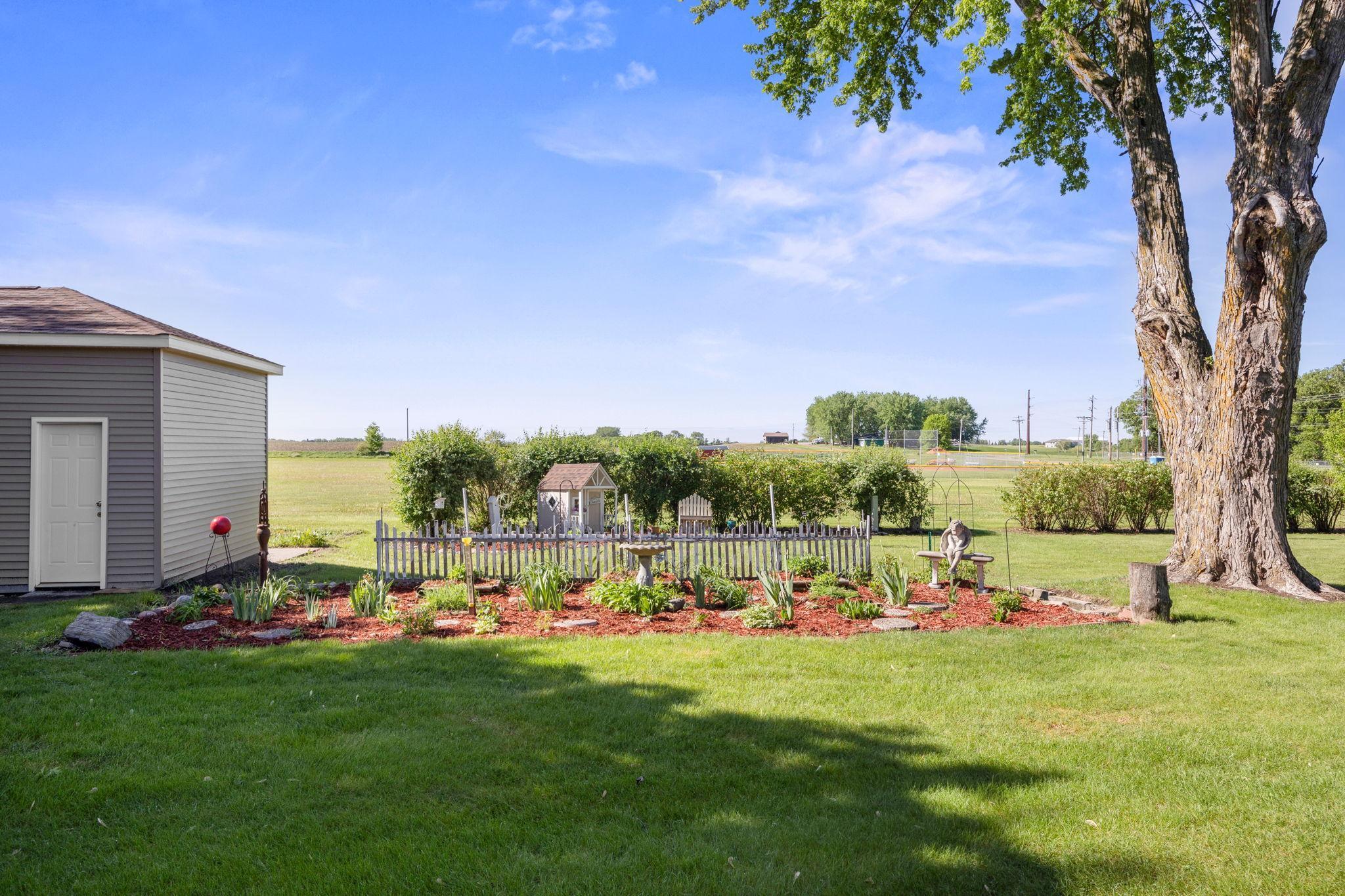 111 3rd Street, Brownton, Minnesota image 20