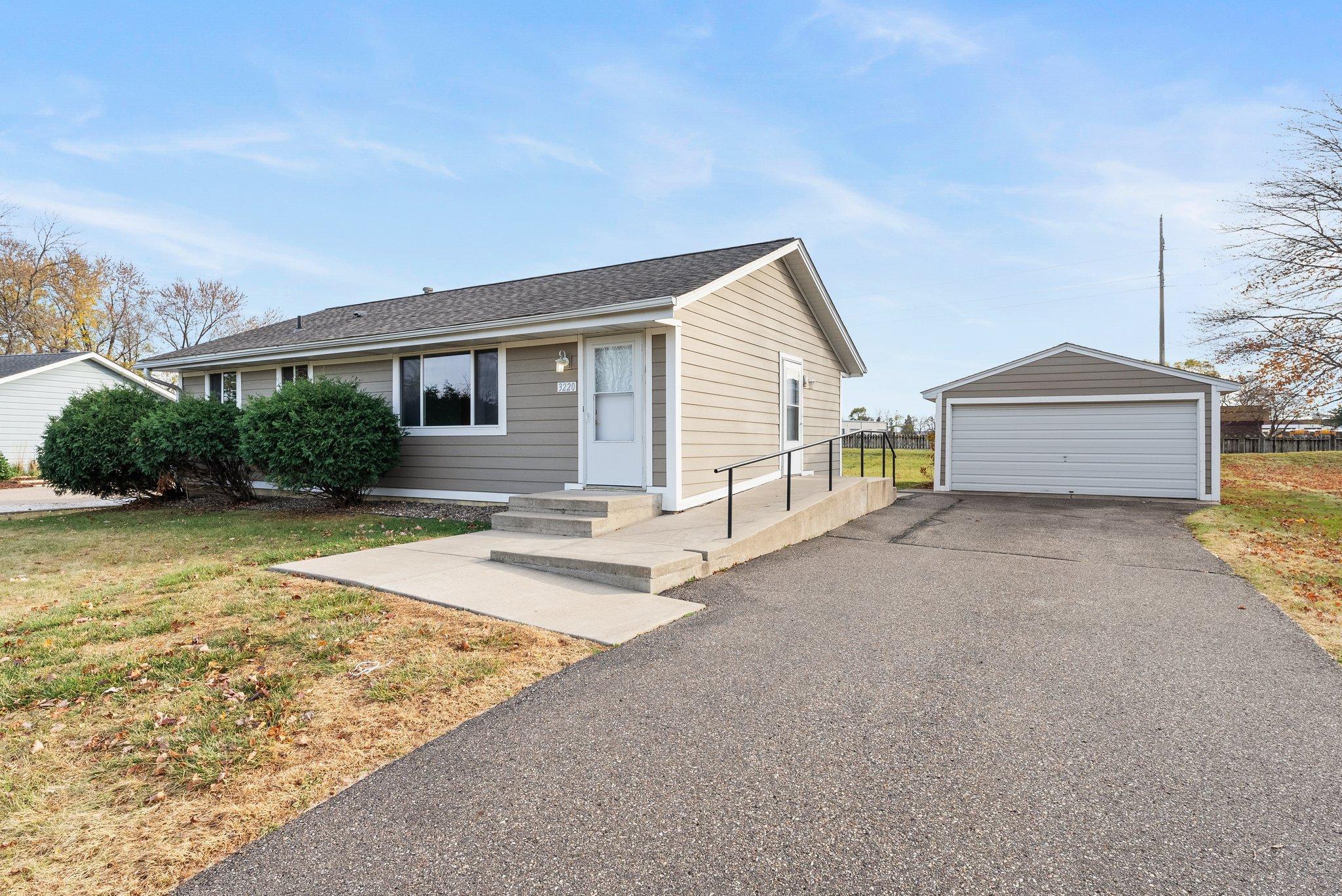 3220 Lower 150th Street, Rosemount, Minnesota image 1
