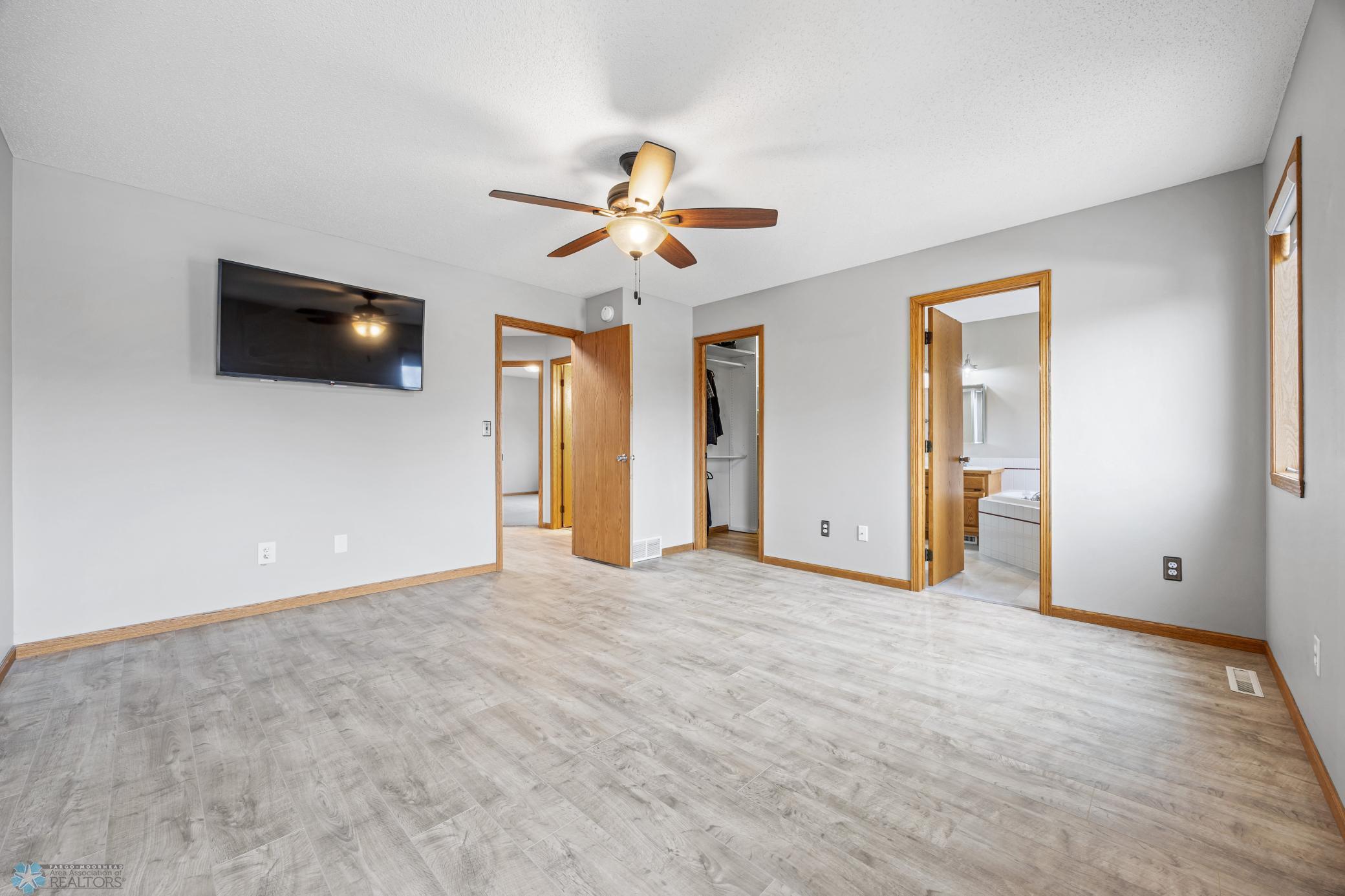 1601 Birchwood Drive, West Fargo, North Dakota image 25
