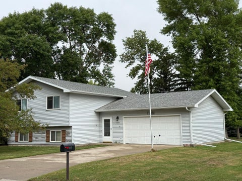 Homes For Sale - 1103 2nd Avenue<br/> Barnesville, MN 56514