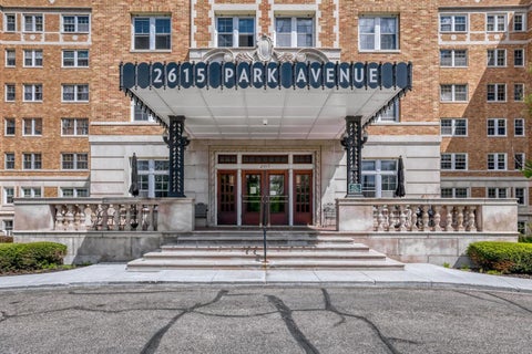 Condo For Sale - 2615 Park Avenue<br/> Minneapolis, MN 55407
