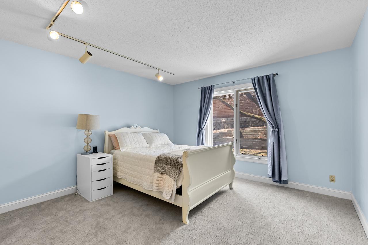 7104 Lanham Lane, Edina, Minnesota image 37