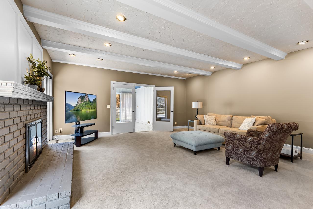 7104 Lanham Lane, Edina, Minnesota image 12