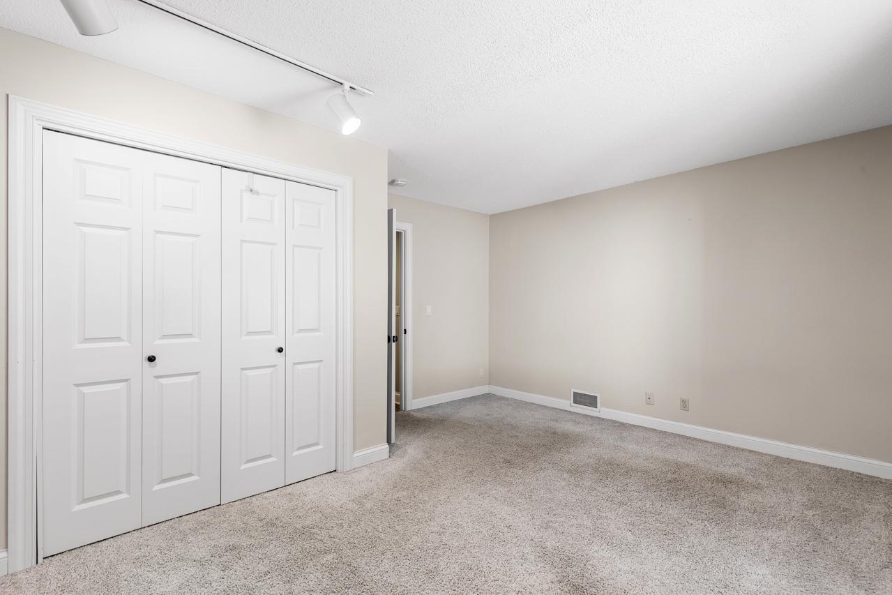7104 Lanham Lane, Edina, Minnesota image 28