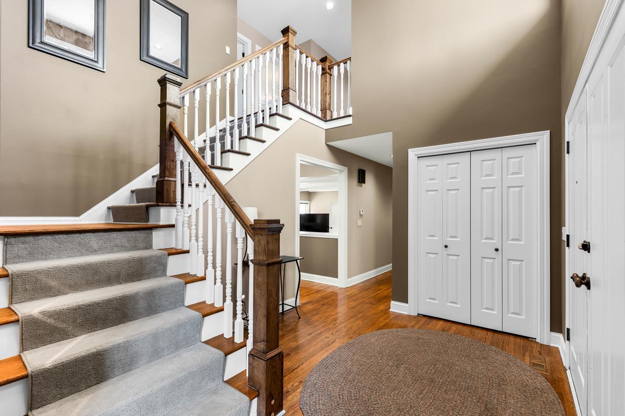 7104 Lanham Lane, Edina, Minnesota image 16