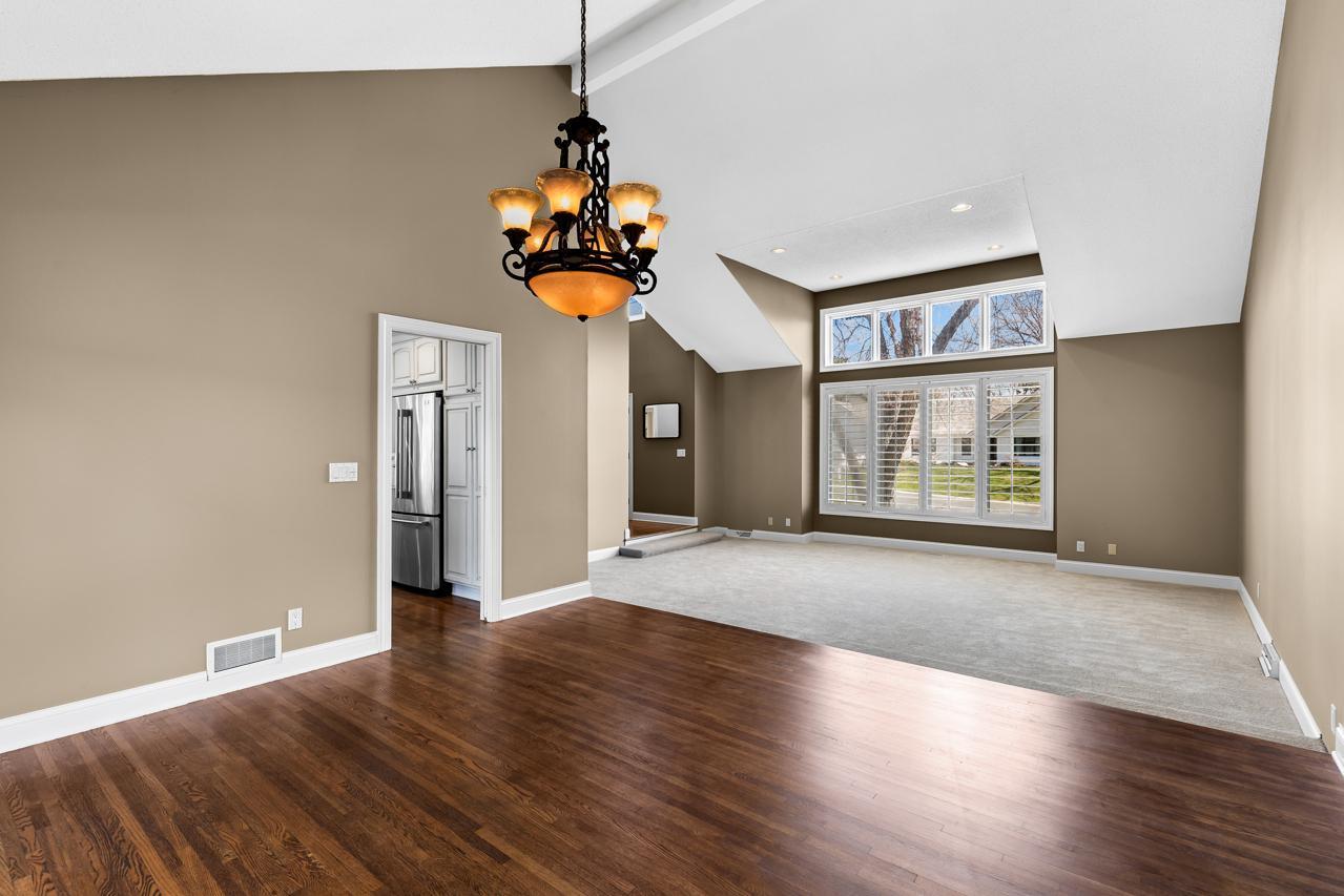 7104 Lanham Lane, Edina, Minnesota image 22