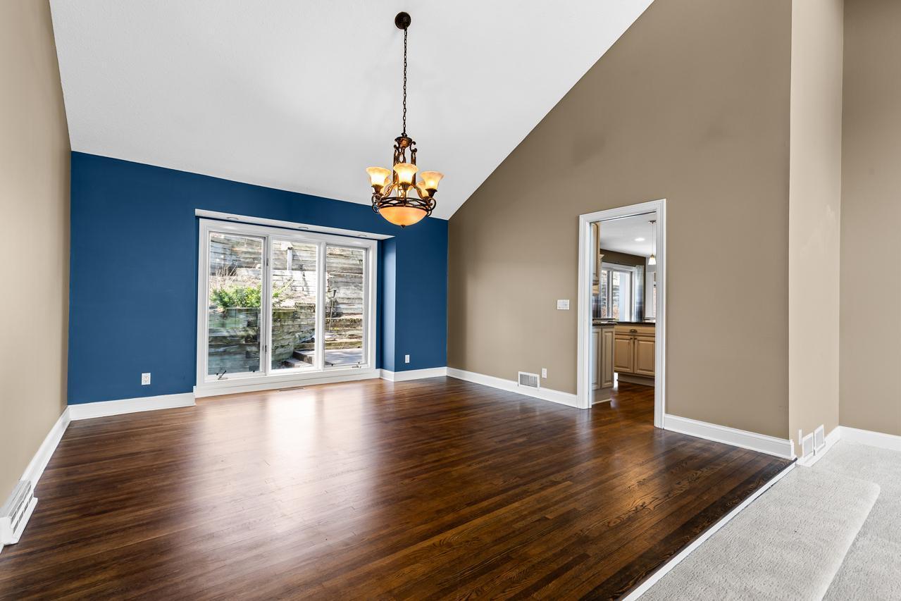 7104 Lanham Lane, Edina, Minnesota image 21
