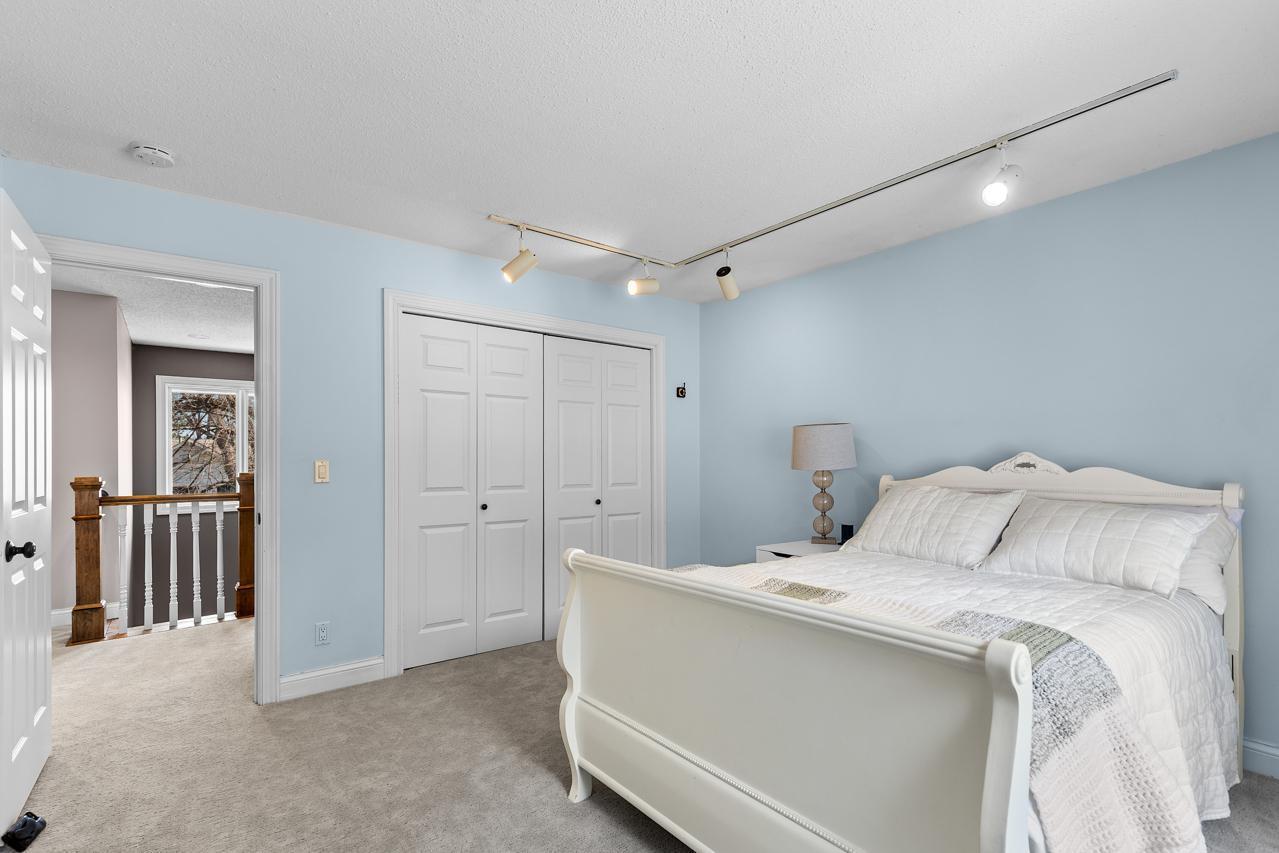 7104 Lanham Lane, Edina, Minnesota image 38