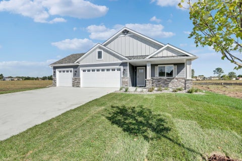 Townhouse For Sale - 13037 13th Ave S Ave<br/> Zimmerman, MN 55398