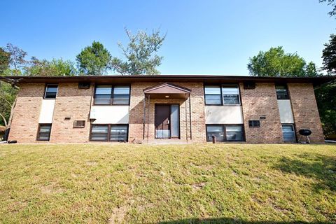 Multifamily For Sale - 4811 Lakeview Avenue<br/> Brooklyn Center, MN 55429