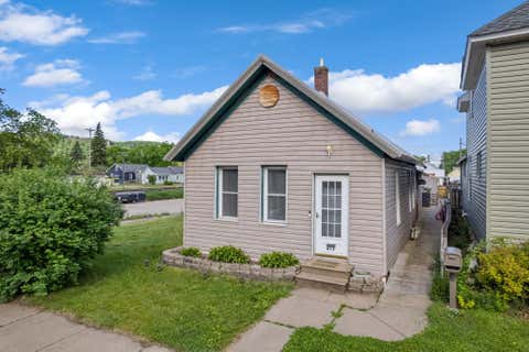 Homes For Sale - 475 Chatfield Street<br/> Winona County, Winona, MN 55987