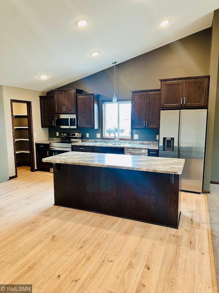 1677 Park View Lane, Sauk Rapids, Minnesota image 2
