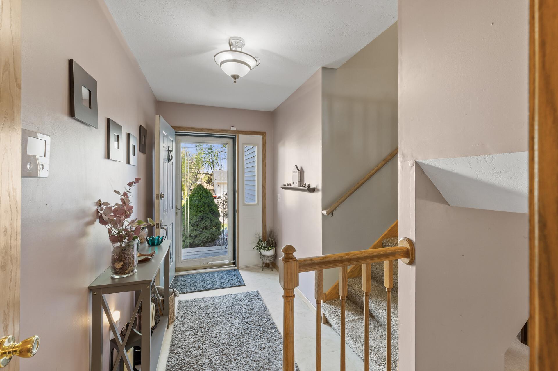 5583 Euclid Way, Farmington, Minnesota image 12