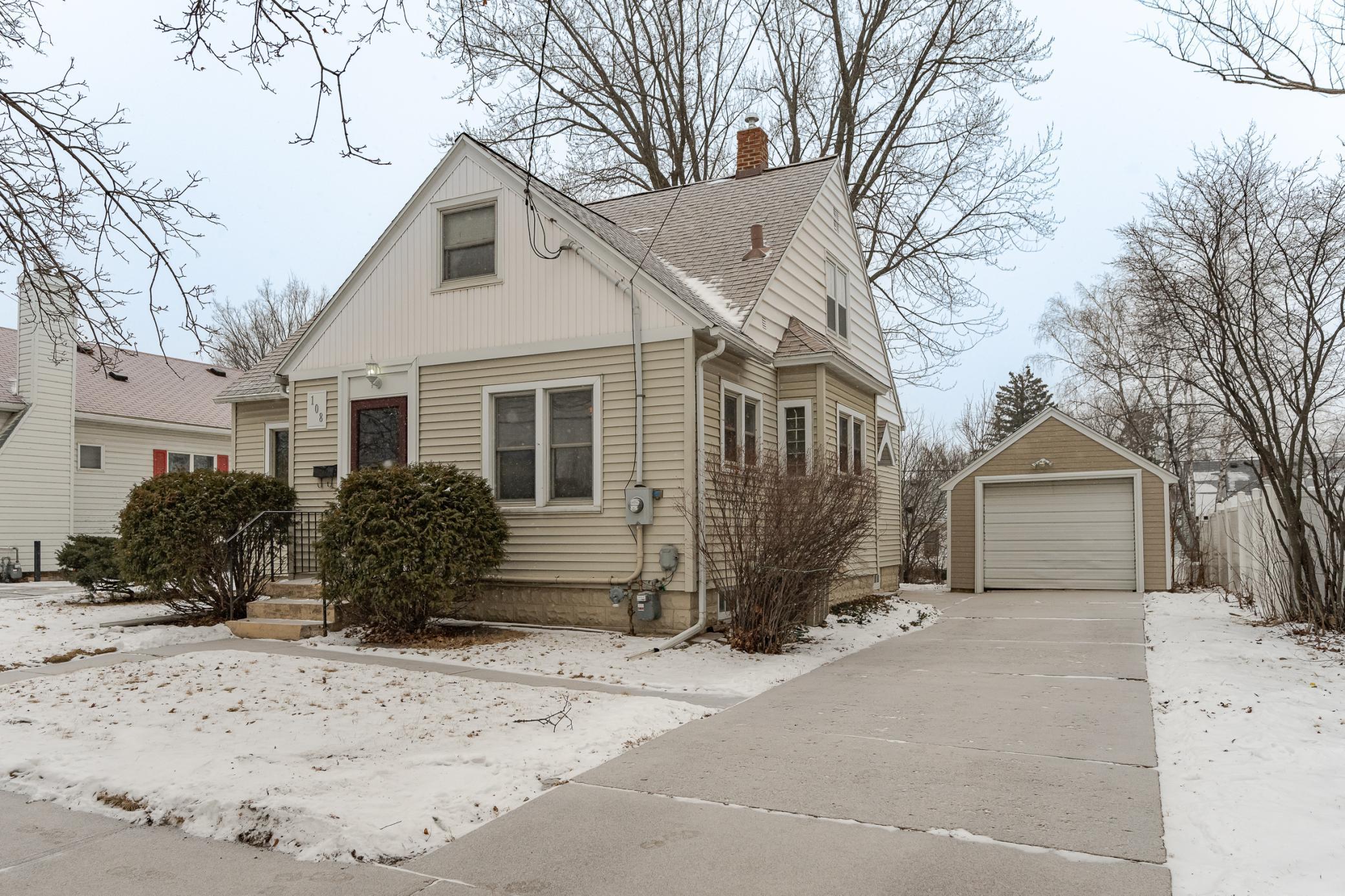 108 11th Avenue, Rochester, Minnesota image 1