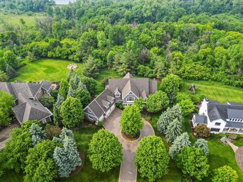 Apartment For Sale - 9726 Whistling Valley Road<br/> Lake Elmo, MN 55042