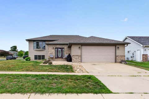 Homes For Sale - 205 10th Avenue<br/> Kasson, MN 55944